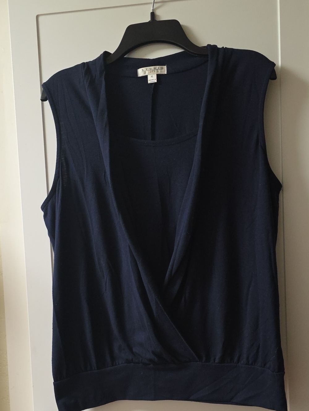 Studio JPR Navy Twist-Front Sleeveless Camisole Size XL